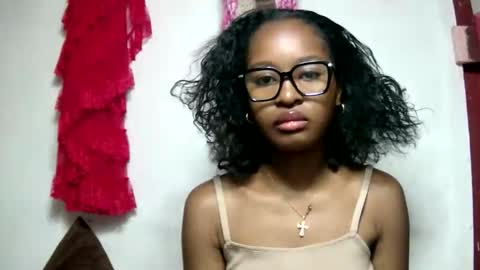 ellah245 online show from February 6, 11:07 pm