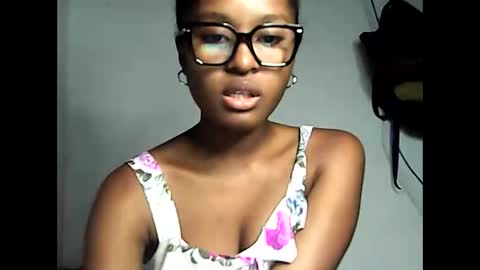 ellah245 online show from March 7, 7:14 pm