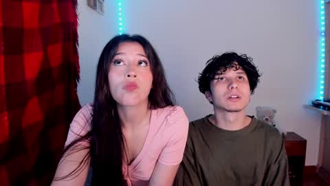 Snapshot of ellancain chatting on February 8, 9:36 pm Ella and Cain online show from February 8, 9:36 pm