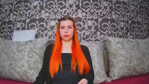 EllaNuar online show from November 12, 3:20 am