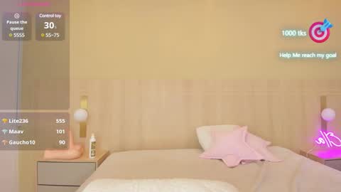 EllaThorne  online show from February 13, 6:15 pm