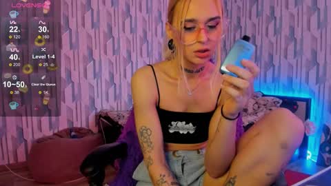 Ellie online show from January 5, 10:21 am