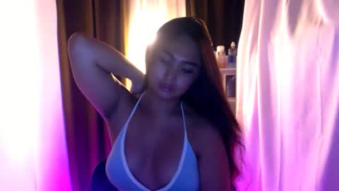 ellie online show from April 24, 7:16 pm