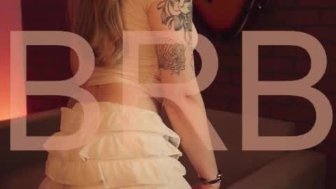 elliecutes online show from January 10, 8:31 am