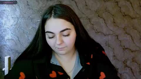 Snapshot of ellies_8 chatting on October 6, 1:07 pm Ellie online show from October 6, 1:07 pm