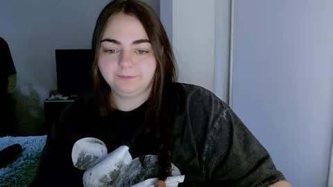 Ellie online show from May 30, 3:49 am