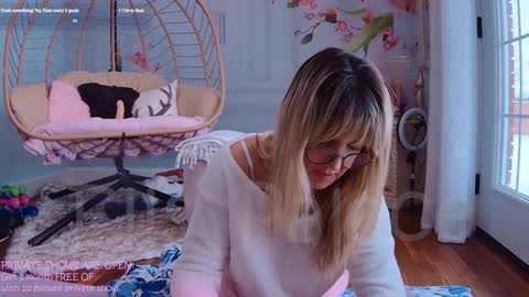 Ella Bella Bo Bella online show from January 12, 6:26 pm