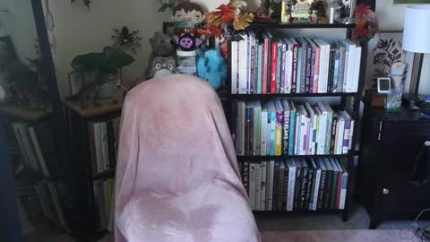 Snapshot of ellynaomi chatting on October 26, 5:01 pm Elly Naomi online show from October 26, 5:01 pm