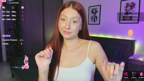 Snapshot of ellypeach chatting on October 8, 12:22 pm EllyPeach online show from October 8, 12:22 pm