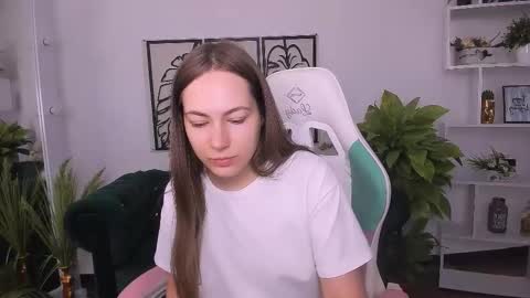 elma_lily online show from September 15, 6:04 am