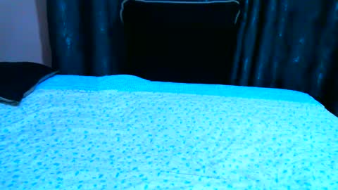 elodielynn online show from March 30, 10:10 pm