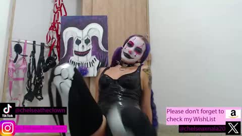 Chelsea  Please help me to reach 100 thumbs up online show from November 5, 3:30 am