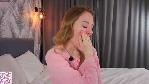 Alex online show from February 3, 2:41 am