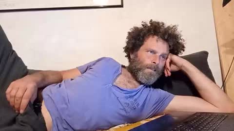 elyjahoye online show from March 9, 9:08 pm