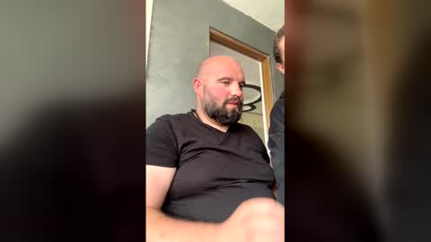 emanuel_berta online show from April 25, 12:29 pm