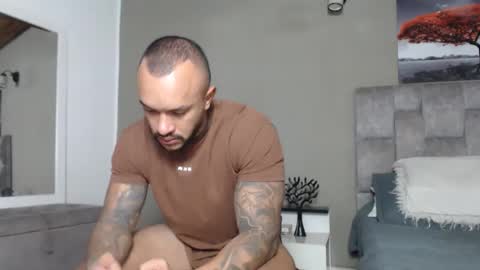 emanuelspencer online show from April 3, 1:34 am