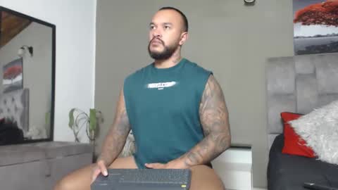 emanuelspencer online show from December 3, 5:19 am