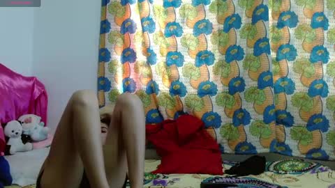 ember57607 online show from May 12, 4:05 pm