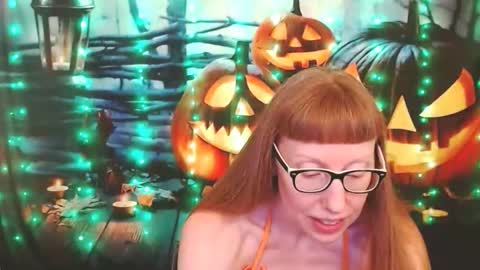 Ember Starleena online show from October 29, 10:43 pm