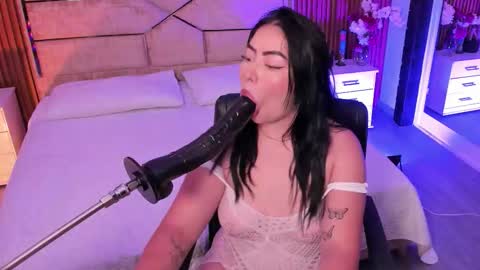 Ember Velvet online show from March 15, 6:40 am