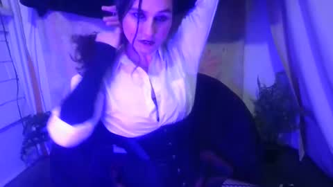 Ellie online show from January 20, 4:10 am