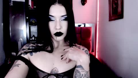 Emerald Black online show from April 27, 1:36 am