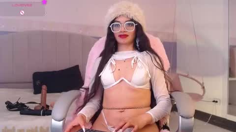 Danna online show from November 18, 3:09 am