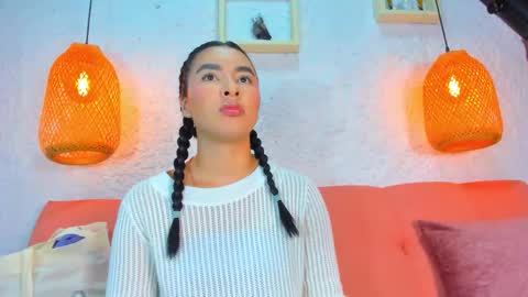 Emily online show from November 26, 12:24 pm