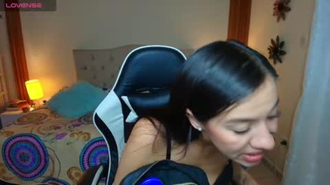 emiily_skinny online show from July 14, 12:36 am