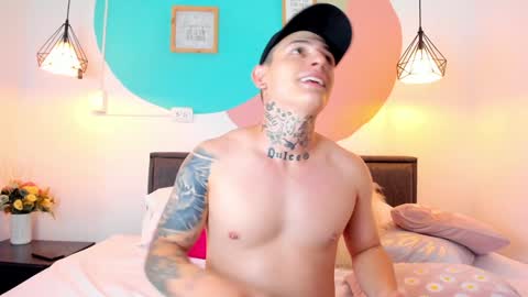 EmiilyManson  online show from December 14, 9:45 pm