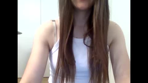 Snapshot of emili0899 chatting on October 3, 5:43 pm emili0899 online show from October 3, 5:43 pm