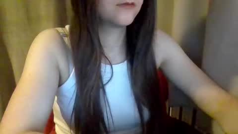 Snapshot of emili0899 chatting on October 14, 3:59 pm emili0899 online show from October 14, 3:59 pm