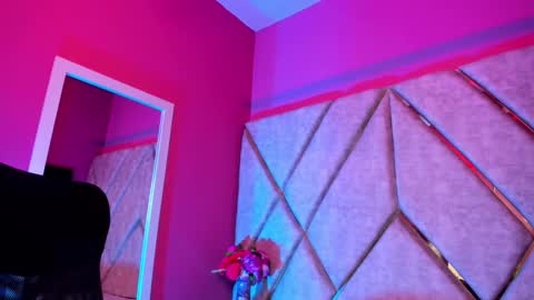 Emy  online show from December 16, 2:30 am