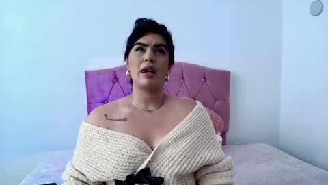 emilia_sweetx online show from October 20, 11:59 am