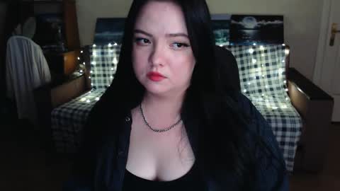 Snapshot of emillybones chatting on September 30, 10:20 pm Emily online show from September 30, 10:20 pm
