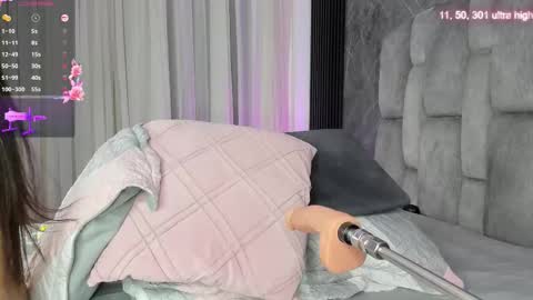 Emily online show from November 27, 12:02 pm