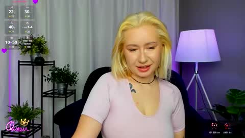 Emily  Bliss online show from February 21, 8:56 pm