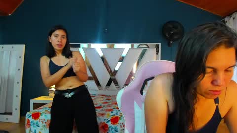 Emily and Soffy online show from April 18, 7:07 pm