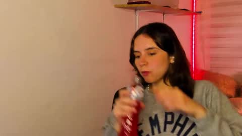 emily_lindey online show from November 12, 4:04 am