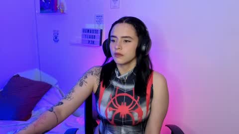 Emily Lindey online show from March 31, 5:52 am