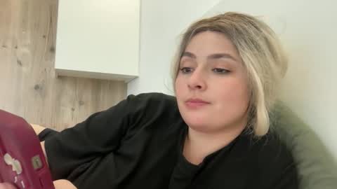 emily_morning_dew online show from October 25, 1:00 pm