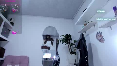 emily_palmeer online show from September 24, 10:55 am
