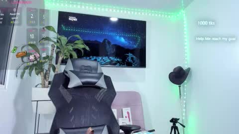 emily_palmeer online show from February 5, 10:08 am