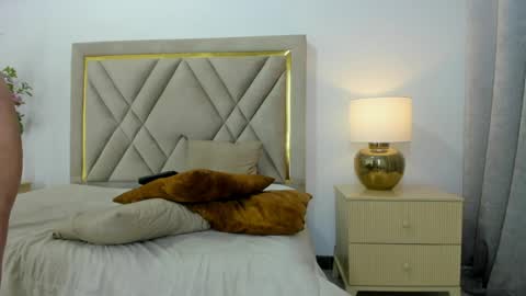 Emily online show from April 10, 8:24 pm