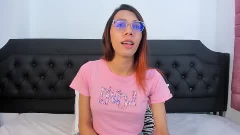Snapshot of emily_rose78 chatting on October 6, 3:19 pm EMILY online show from October 6, 3:19 pm