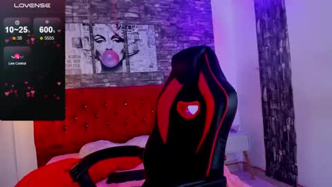 emily_sc online show from February 17, 1:22 pm