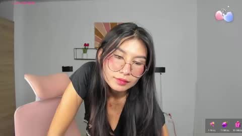 Emi online show from March 25, 10:16 pm