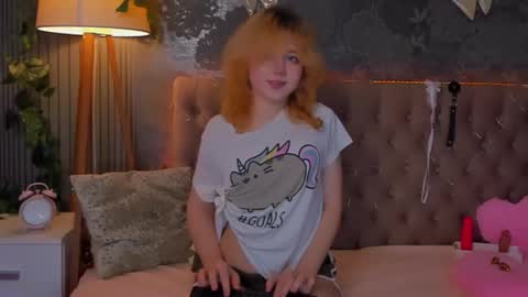 Baby Emelli online show from December 22, 6:53 am