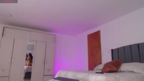 Emily online show from February 21, 8:01 pm