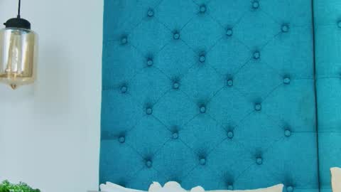 Emily online show from February 1, 7:11 pm